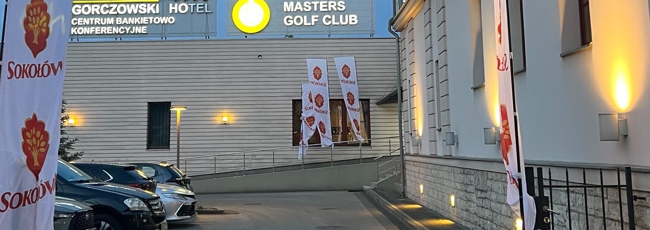 Parking i dojazd bezpośrednio przy Hotelu Gorczowski