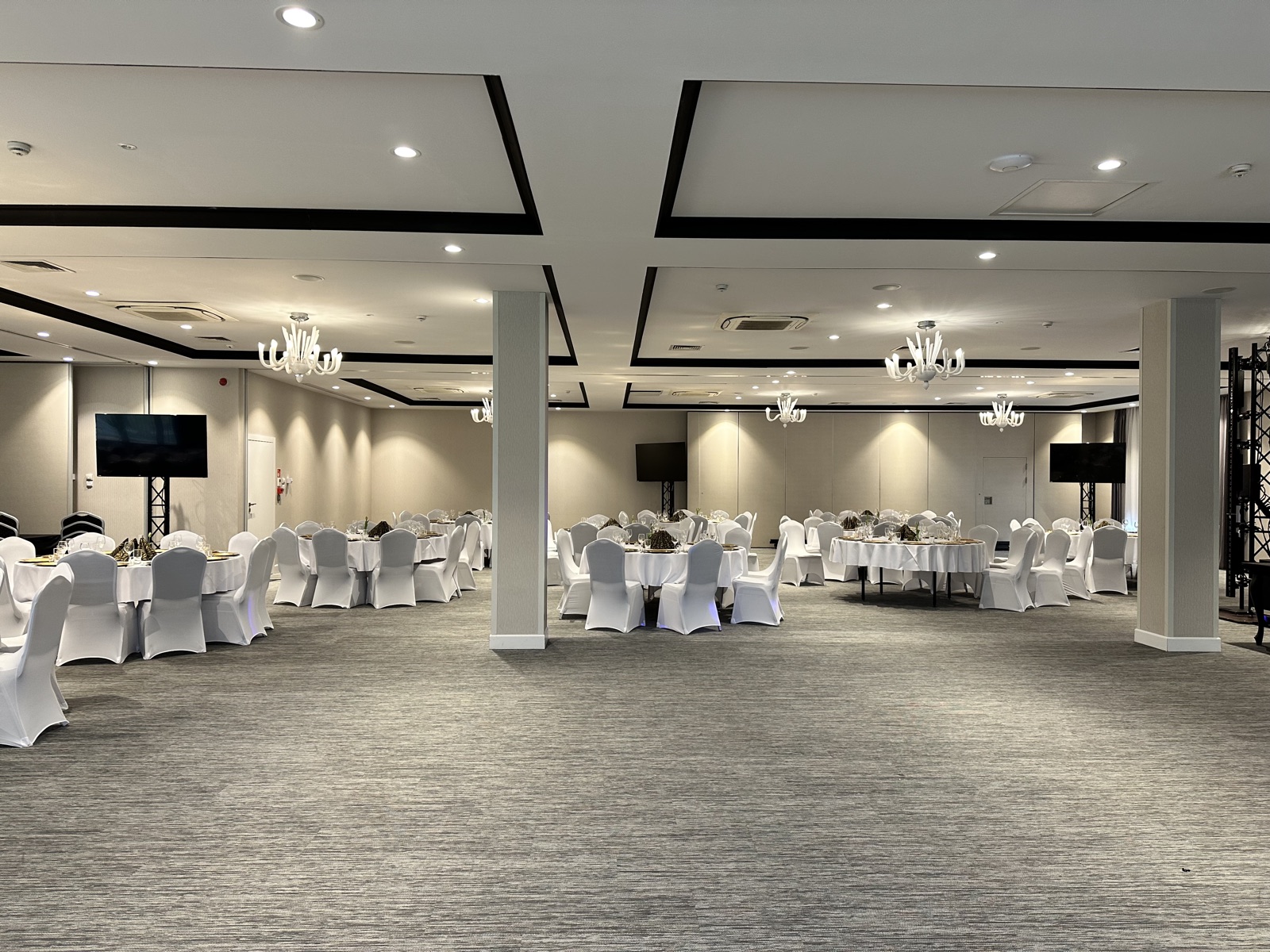 Sala Hotelu Gorczowski przygotowana do konferencji